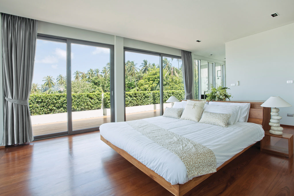 cozy bedroom with tropical outdoor